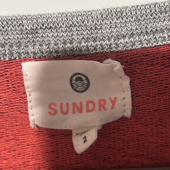 Sundry Cozy Shine Sweatshirt Lightweight. Size 2 (medium) - Picture 2 of 4